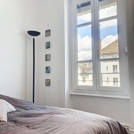 Apartment Spacieux T3 80m2 Plein Centre Presque Ile ! *