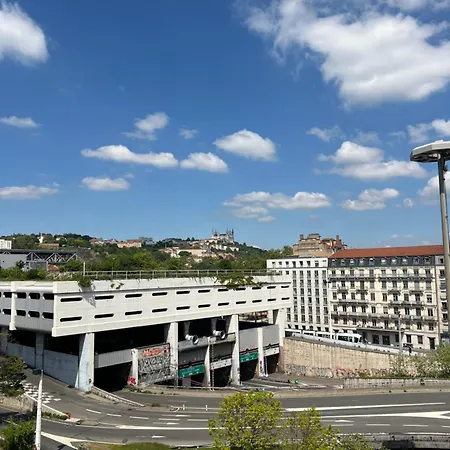 Spacieux T3 80m2 Plein Centre Presque Ile ! Appartement Lyon